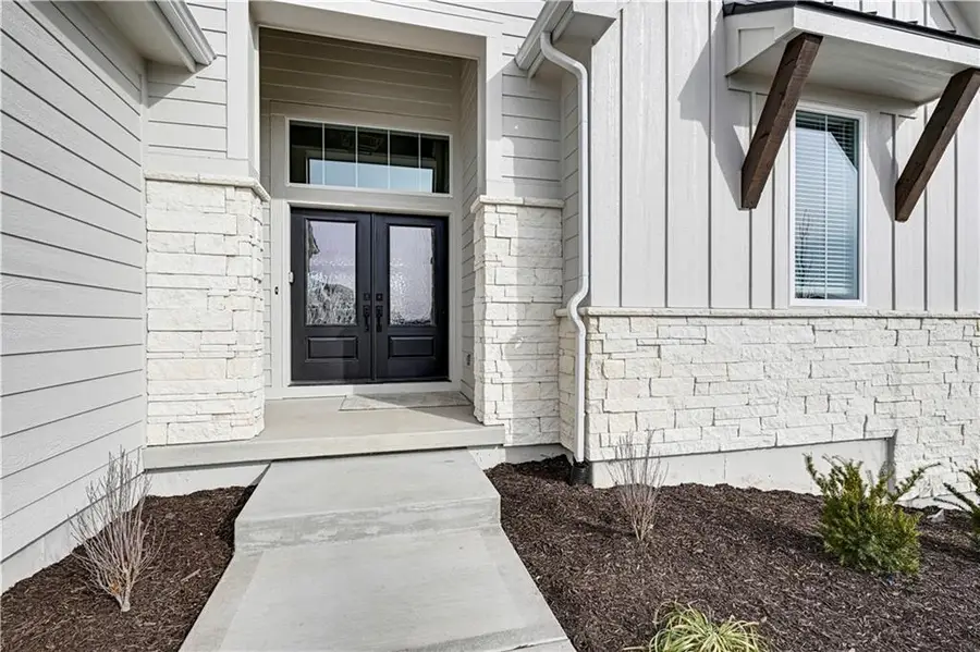 15340 W 161st Terrace, Olathe, KS 66062 - #3