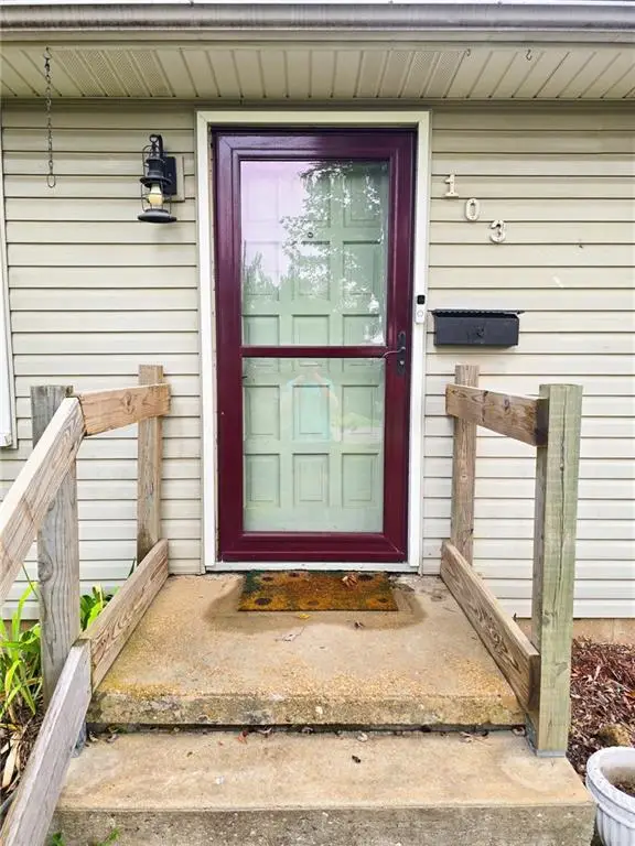 103 S Hyde Street, Windsor, MO 65360 - #3
