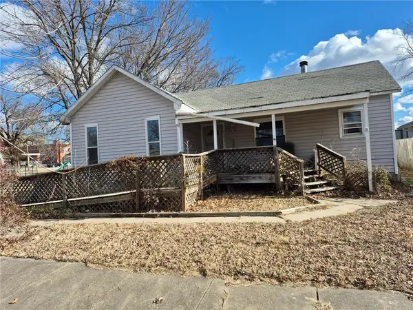 214 N Walnut Street, Eureka, KS 67045