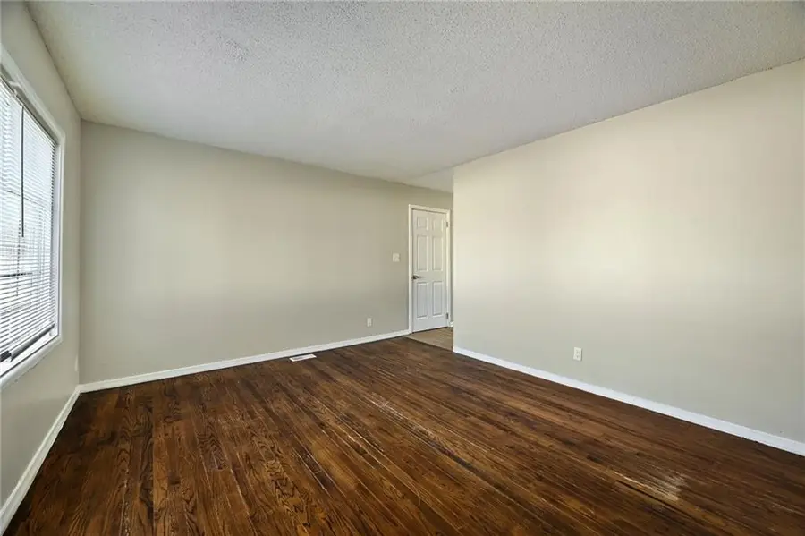 1721 S Ellison Way, Independence, MO 64050 - Image #3