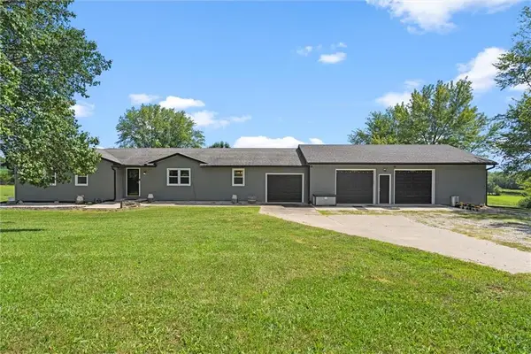 17739 Eisenhower Road, Leavenworth, KS 66048
