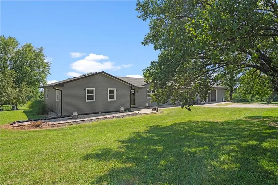 17739 Eisenhower Road, Leavenworth, KS 66048 - Image #3