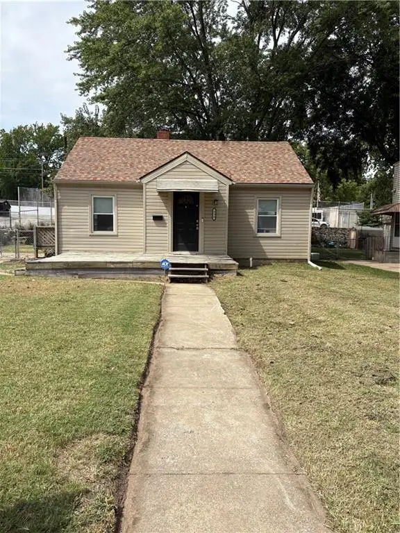 230 S Huttig Avenue, Independence, MO 64053