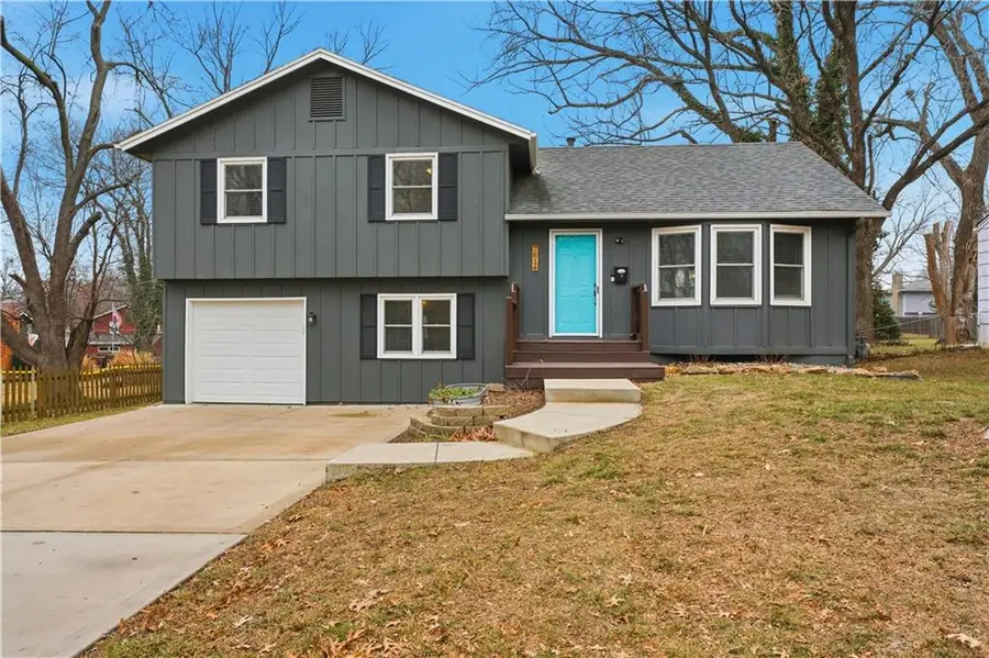 7614 Grandview Lane, Overland Park, KS 66204 - Image #3