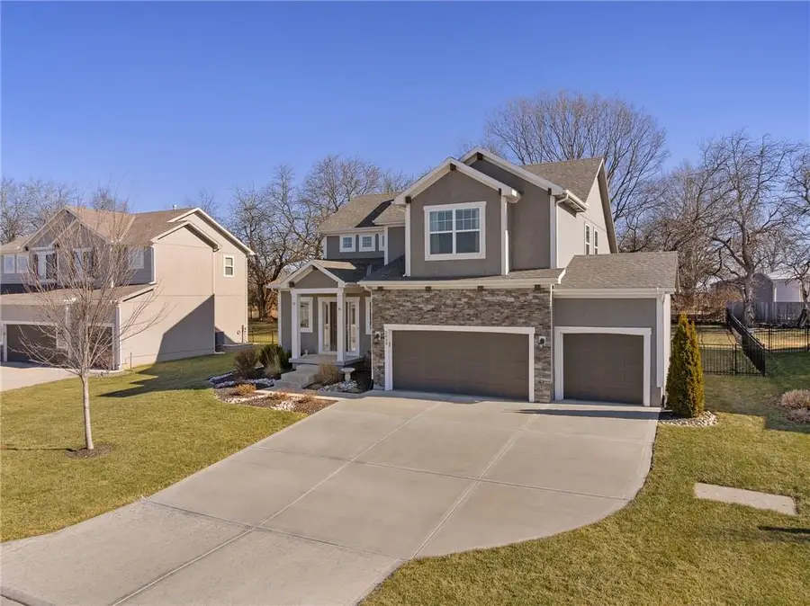 2939 SW Arbor Tree Drive, Lees Summit, MO 64082 - Image #2