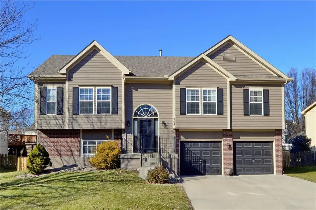 964 Wellington Way, Liberty, MO 64068 - Image #1