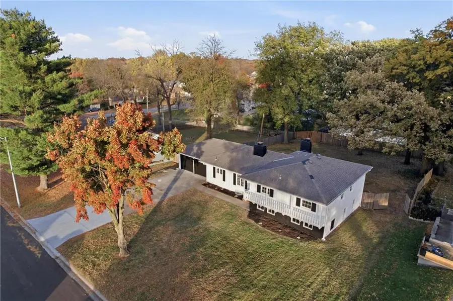 3209 S Norton Avenue, Independence, MO 64052 - Image #2