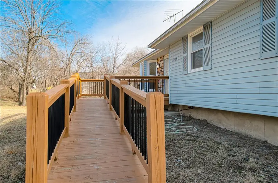24475 W 83rd Street, Lenexa, KS 66227 - Image #3