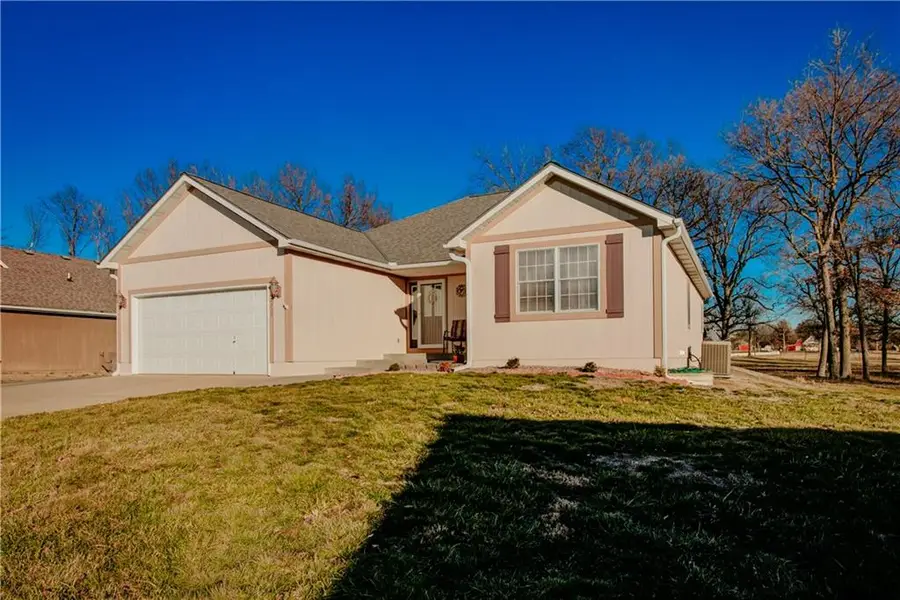 2209 Jil Street, Harrisonville, MO 64701 - Image #2