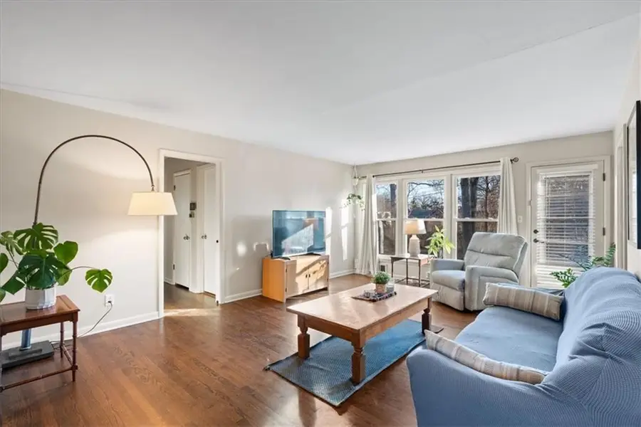 611 E 90th Street, Kansas City, MO 64131 - Image #3