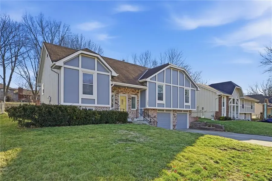 7909 N Michigan Avenue, Kansas City, MO 64118 - Image #3