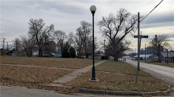 815 Shawnee Street, Hiawatha, KS 66434