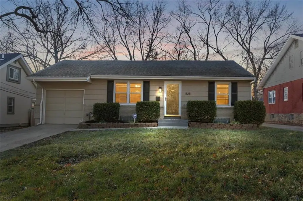 825 E 75th Street, Kansas City, MO 64131 - Image #1