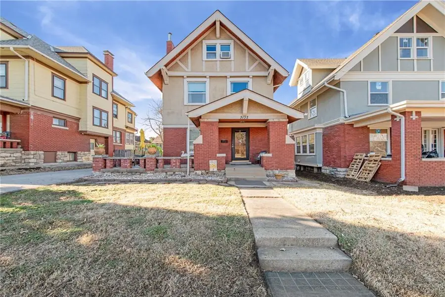 3132 Summit Street, Kansas City, MO 64111 - #3