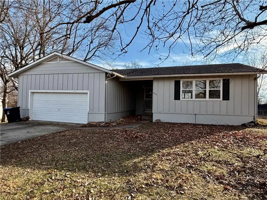 806 E Market Street, Warrensburg, MO 64093 - Image #2