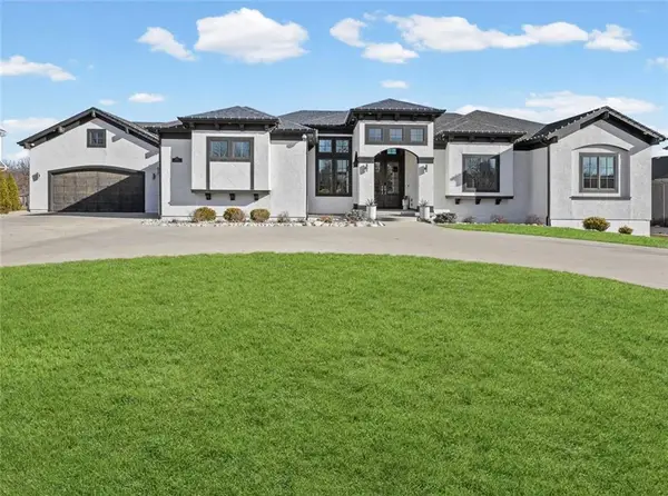 8605 NE Shoal Creek Parkway, Kansas City, MO 64157