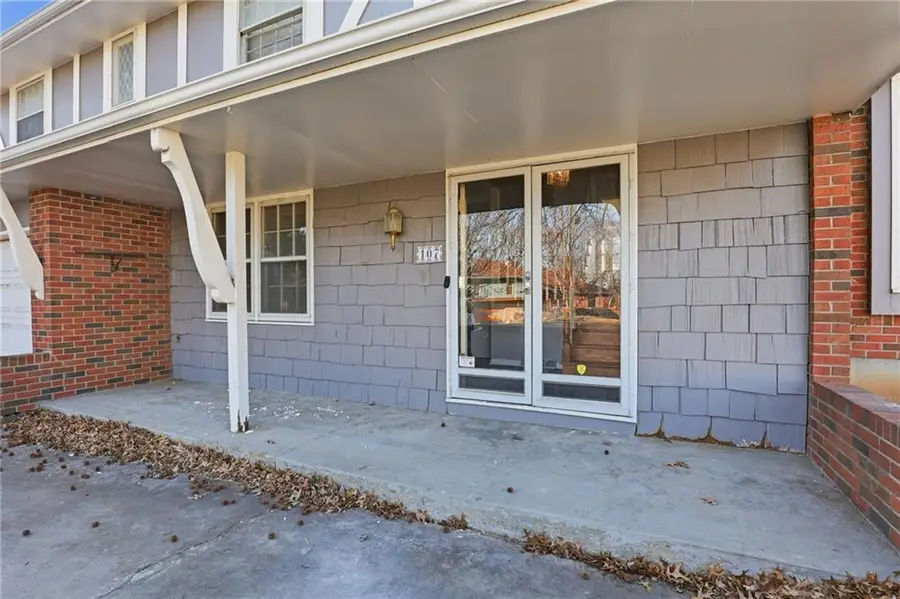 107 W 104th Street, Kansas City, MO 64114 - Image #3