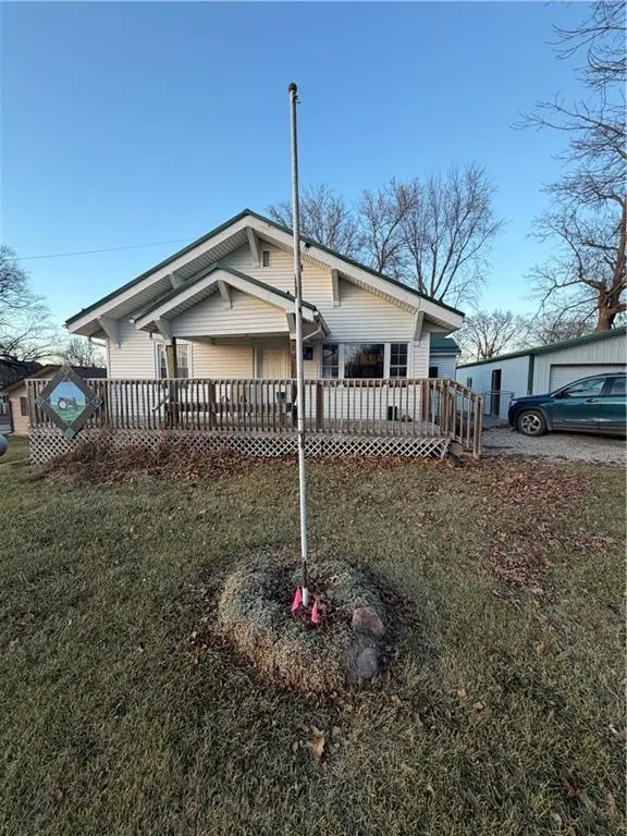 201 E Mcpherson Street, Hopkins, MO 64461