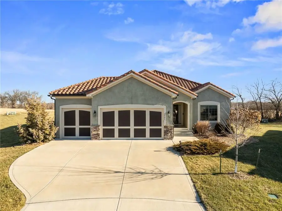 3901 SW Odell Drive, Lees Summit, MO 64082 - Image #2