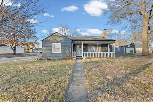 829 W 5th Street, Ottawa, KS 66067