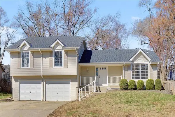 15214 Horton Street, Overland Park, KS 66223