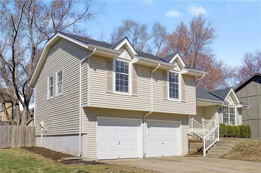 15214 Horton Street, Overland Park, KS 66223 - #2