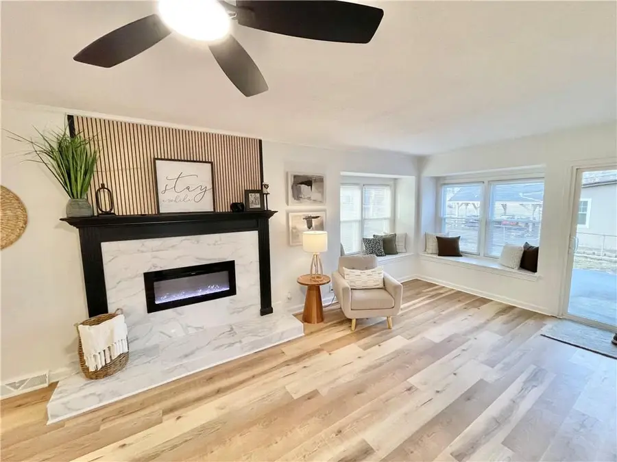 6012 N Michigan Avenue, Gladstone, MO 64118 - Image #3