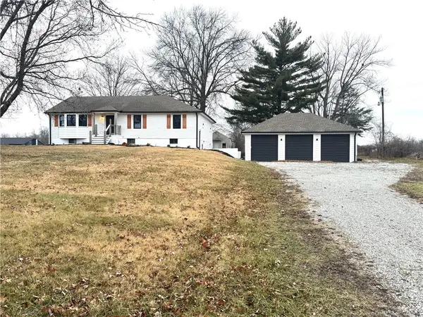 7516 S Arnett Road, Grain Valley, MO 64029