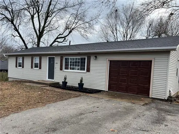 2511 Hillside Drive, Lexington, MO 64067