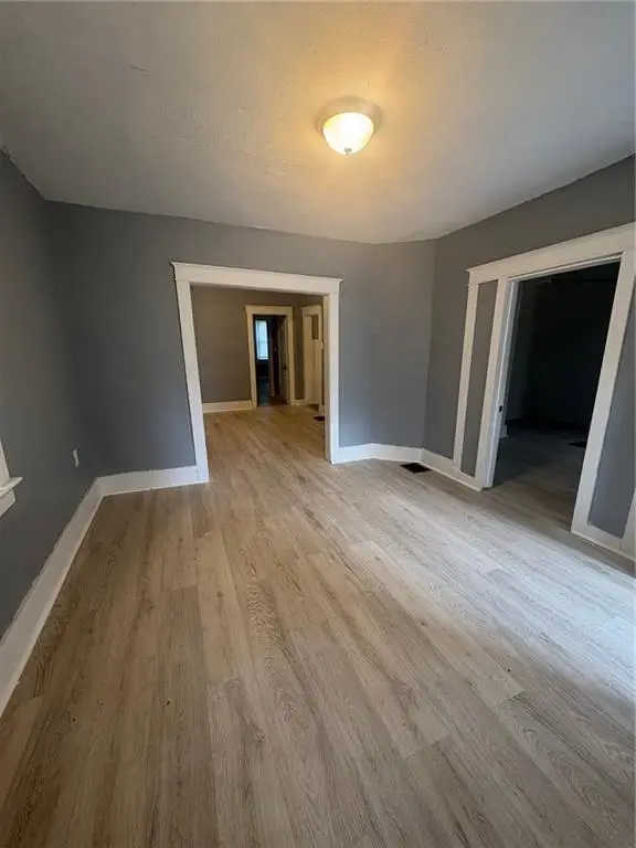 5214 Scarritt Avenue, Kansas City, MO 64123 - Image #3