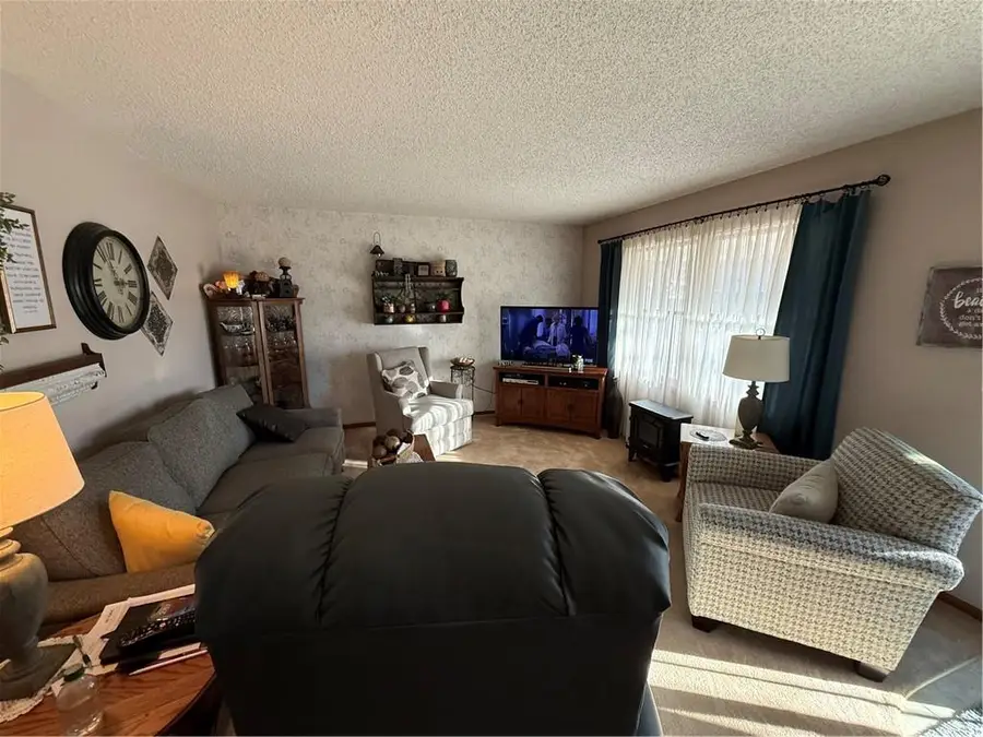 541 W Grant Street, Maryville, MO 64468 - #3