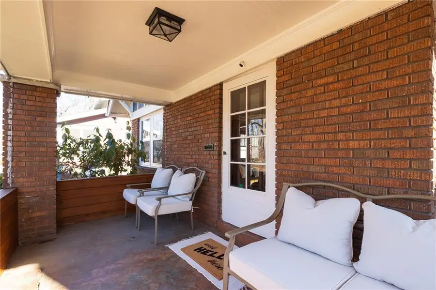 5929 Kenwood Avenue, Kansas City, MO 64110 - Image #3