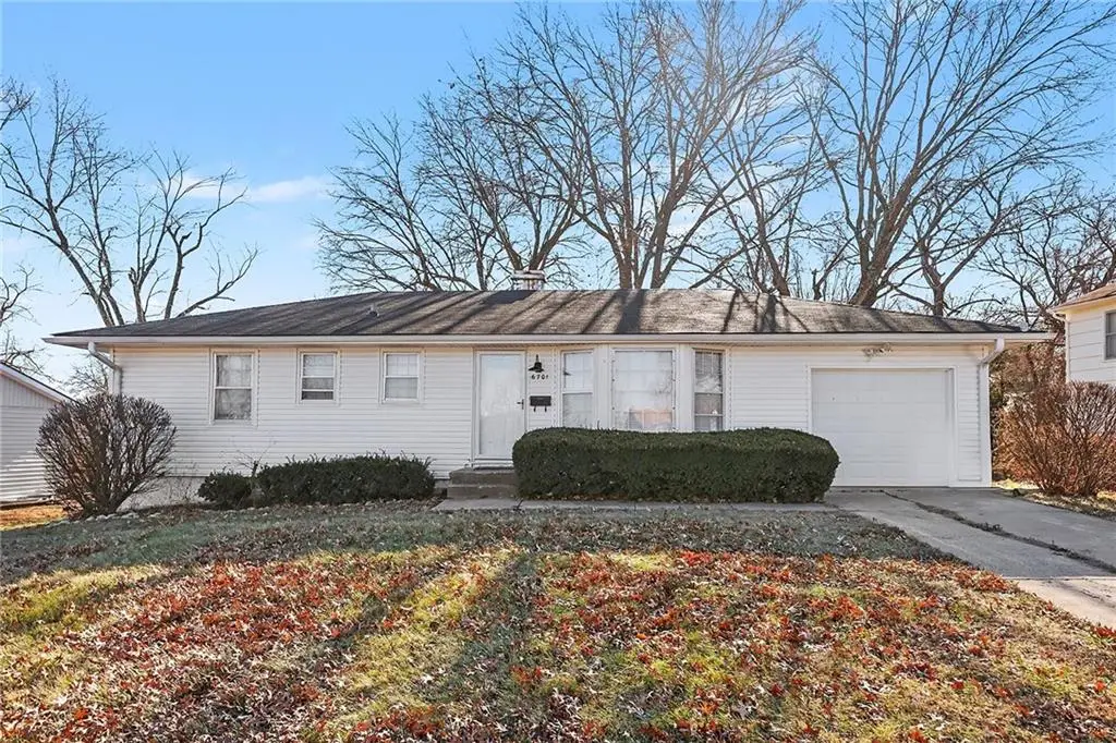 6701 E 136th Street, Grandview, MO 64030 - #1