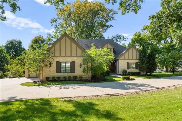 8500 Belinder Road, Leawood, KS 66206