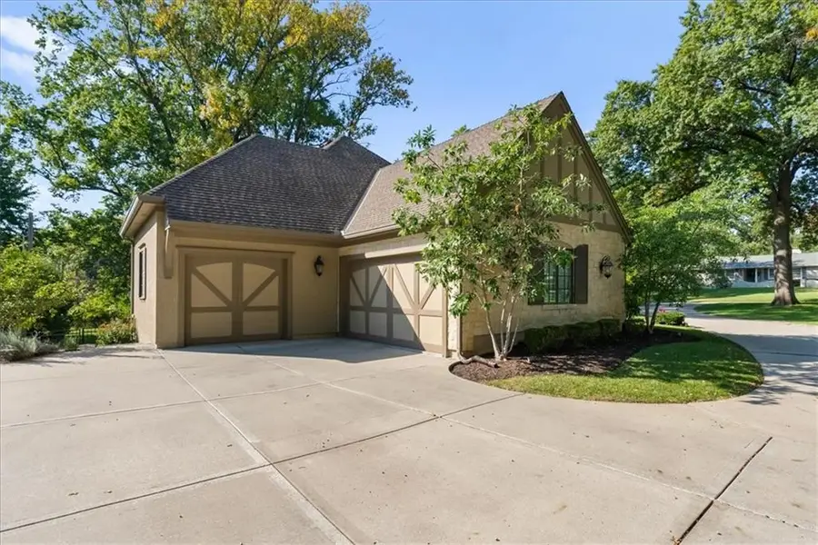 8500 Belinder Road, Leawood, KS 66206 - #2