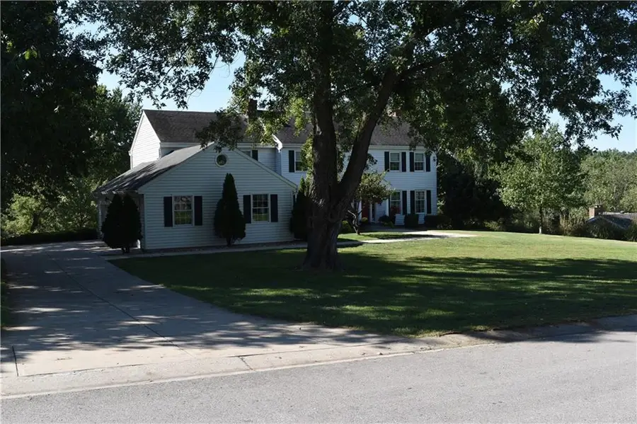 5709 W 164 Street, Stilwell, KS 66085 - #2