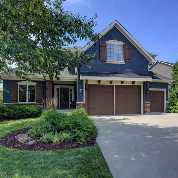 16524 Lucille Street, Overland Park, KS 66221