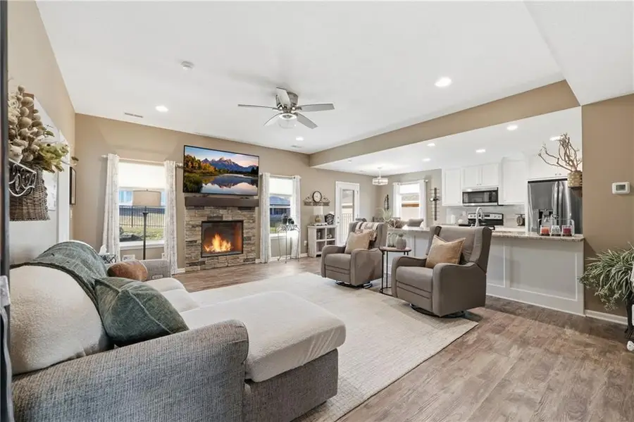 902 Highland Street, Pleasant Hill, MO 64080 - #3