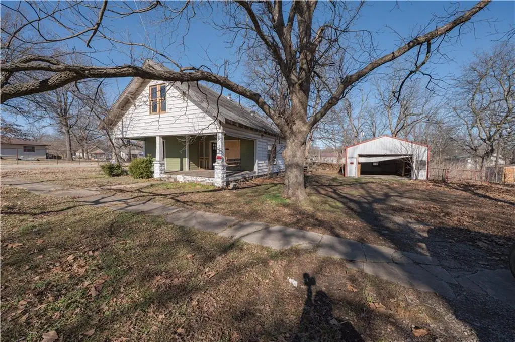 415 Elm Street, Chetopa, KS 67336 - Image #1
