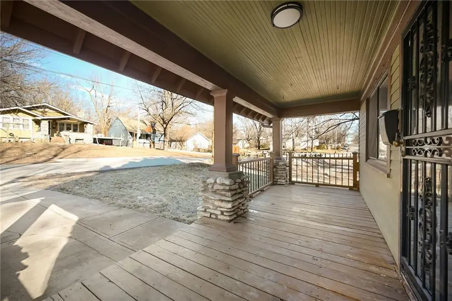 1333 E 81st Street, Kansas City, MO 64131 - Image #3