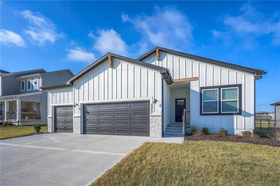 3212 SW Arboridge Drive, Lees Summit, MO 64082 - Image #3