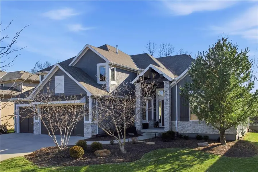 9903 W 152nd Terrace, Overland Park, KS 66221 - Image #2