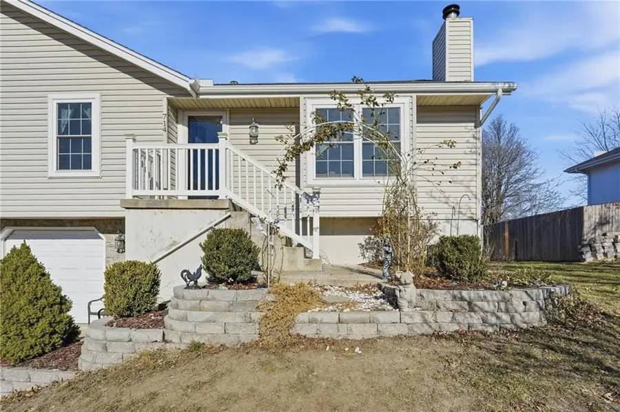 714 Nelson Drive, Grain Valley, MO 64029 - #2