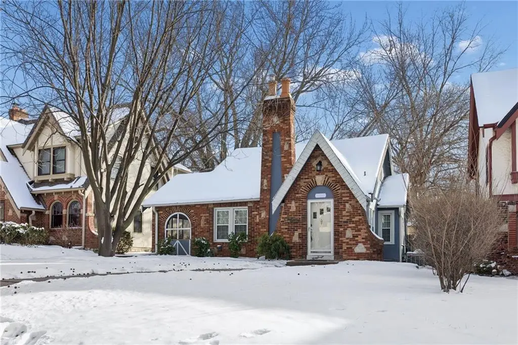 405 E 71st Terrace, Kansas City, MO 64131 - Image #1