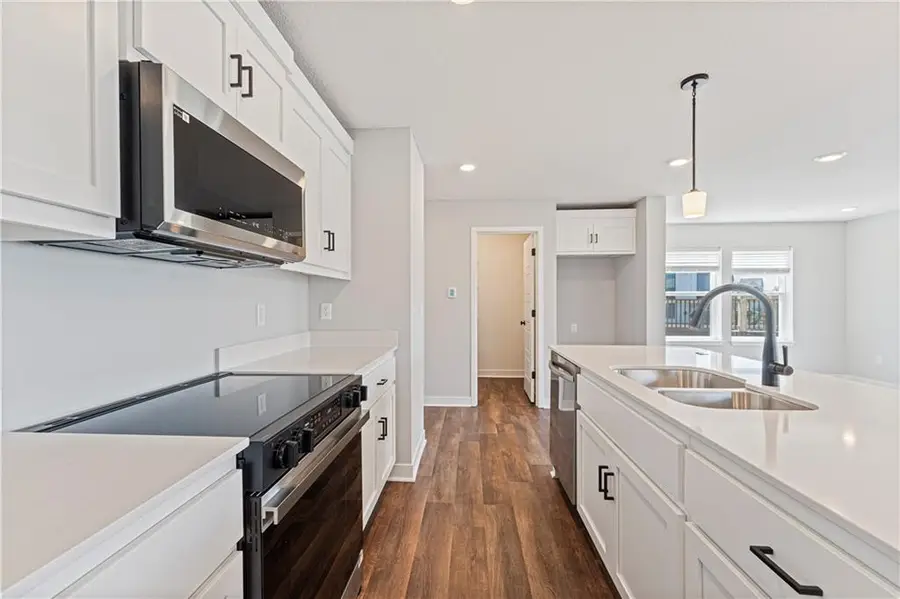 8814 SW 10th Street, Blue Springs, MO 64064 - Image #3