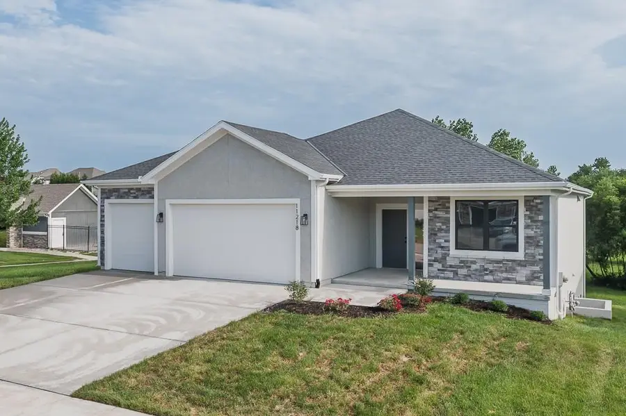 11456 Yecker Avenue, Kansas City, KS 66109 - Image #2