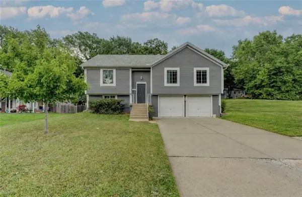 4945 N Euclid Avenue, Kansas City, MO 64118