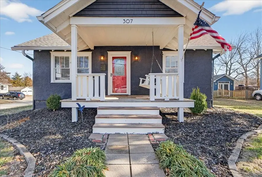 307 NE Green Street, Lees Summit, MO 64063 - #2