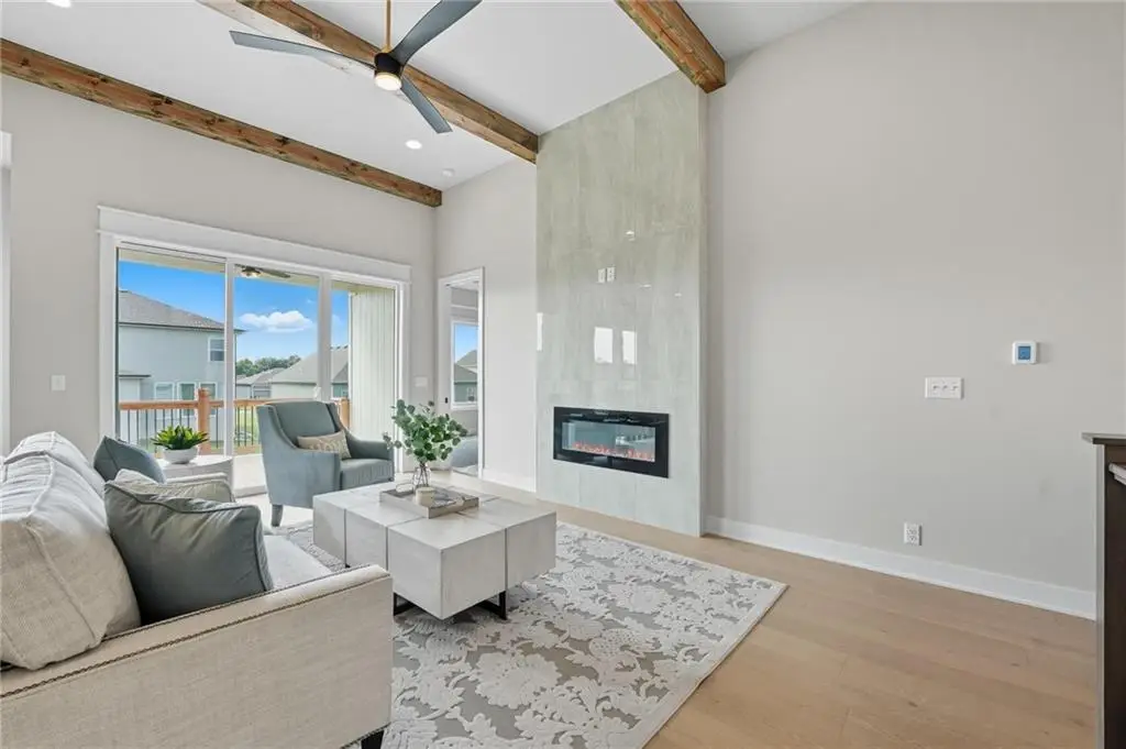 2127 NW Killarney Lane, Lees Summit, MO 64081 - Image #1