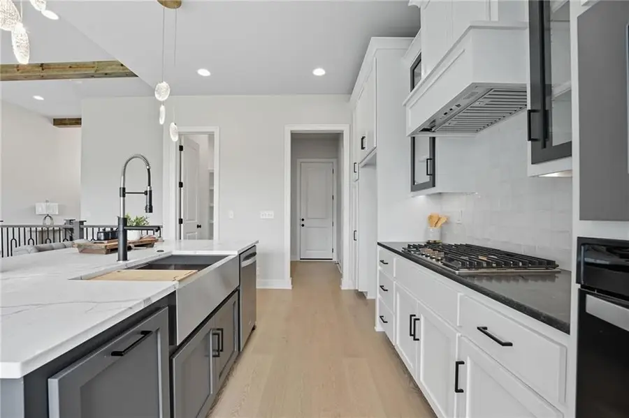 2127 NW Killarney Lane, Lees Summit, MO 64081 - Image #3